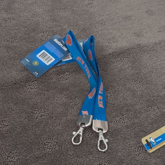 NBA Other - NBA New York Knicks  Keychain Lot of 2